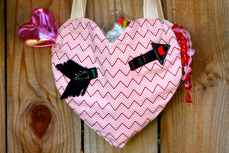 DIY Tote Bag - Make This Fabulous Heart Tote Bag with a Pencil!
