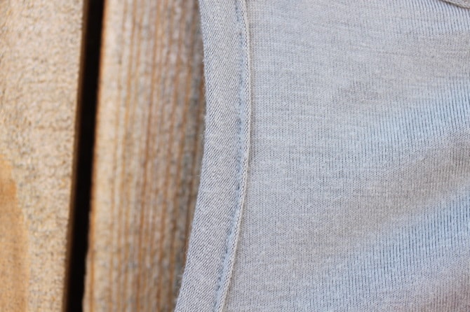 Armhole on jersey knit fabrics