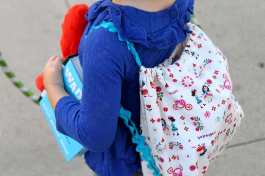 How To Sew A Drawstring Backpack Pretty Prudent - Diy Drawstring Backpack From Pillowcase