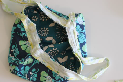 Beginner’s Bias Tape Bag with Free Downloadable Pattern | Pretty Prudent
