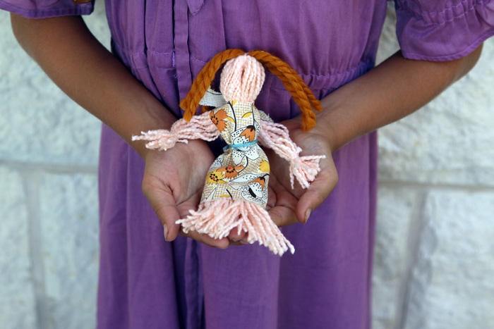 how to make a yarn doll