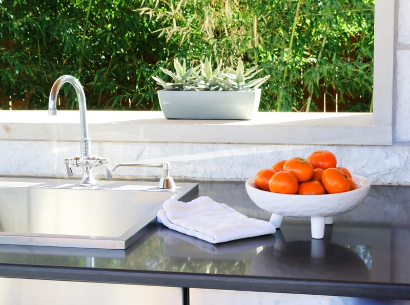 10 outdoor living spring cleaning tips