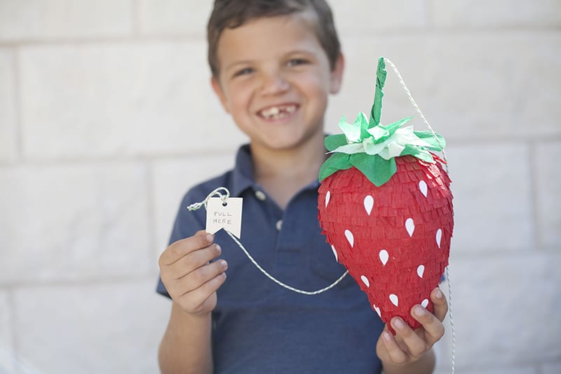 How to make a strawberry piñata 